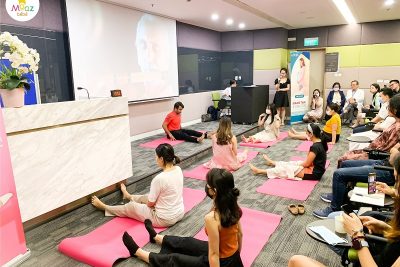Lớp học Yoga bầu của bệnh viện AIH