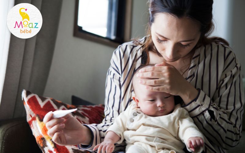 Trẻ sơ sinh bị sốt là triệu chứng nguy hiểm