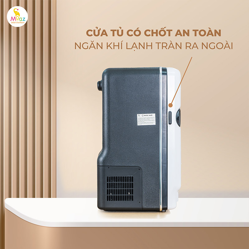 Cửa tủ MB083 có chốt an toàn