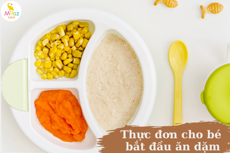 Các dấu hiệu bé đã sẵn sàng muốn ăn dặm