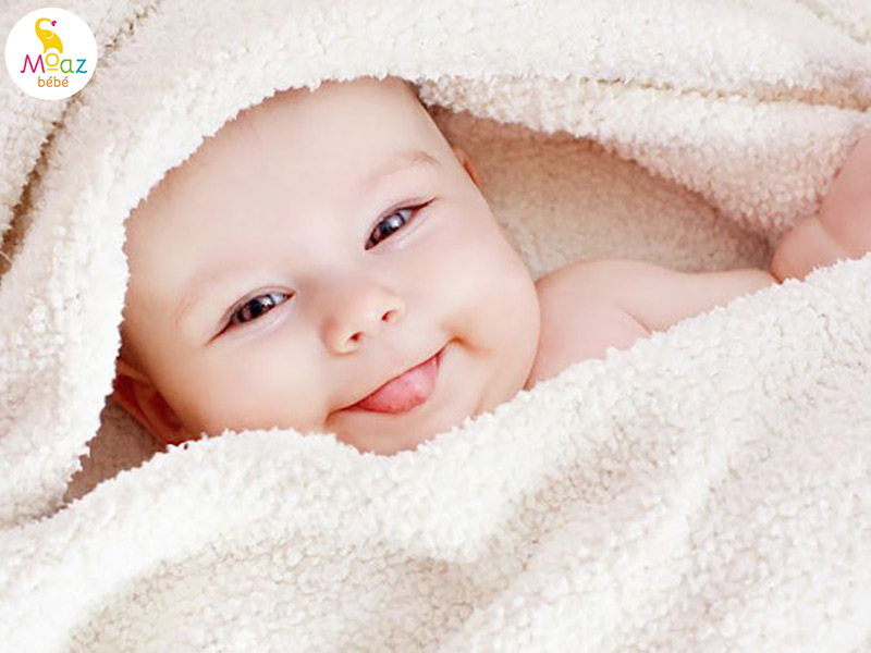 Có bắt buộc phải nói “trộm vía” khi khen trẻ không?
