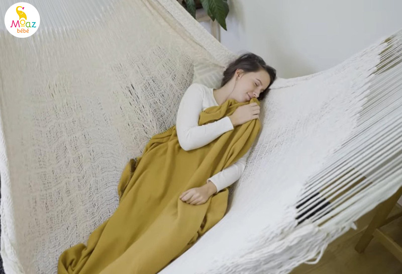 Nằm võng có giúp mẹ bầu ngủ ngon hơn không?