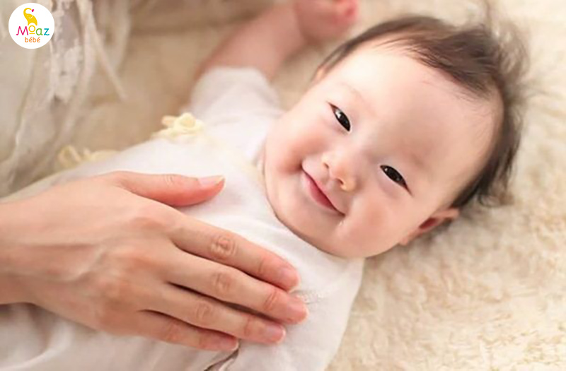Trẻ 2 tháng tuổi ngủ ít vào ban ngày có sao không? 4 Nguyên nhân khiến trẻ 2 tháng tuổi ngủ ít ban ngày
