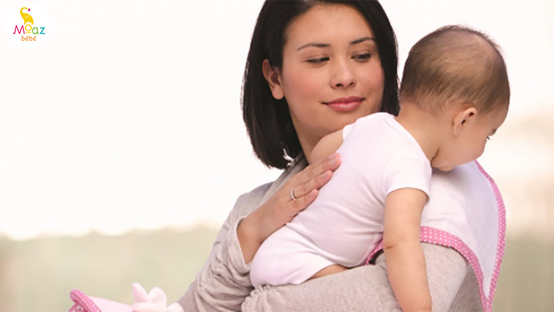 Cách cho bé bú bình không bị đầy hơi đơn giản mà hiệu quả 6 Cách vỗ ợ hơi cho bé sau khi bú bình