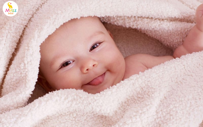 Biểu hiện của trẻ 3 tháng tuổi thông minh, lanh lợi 2 Những biểu hiện của trẻ 3 tháng tuổi thông minh