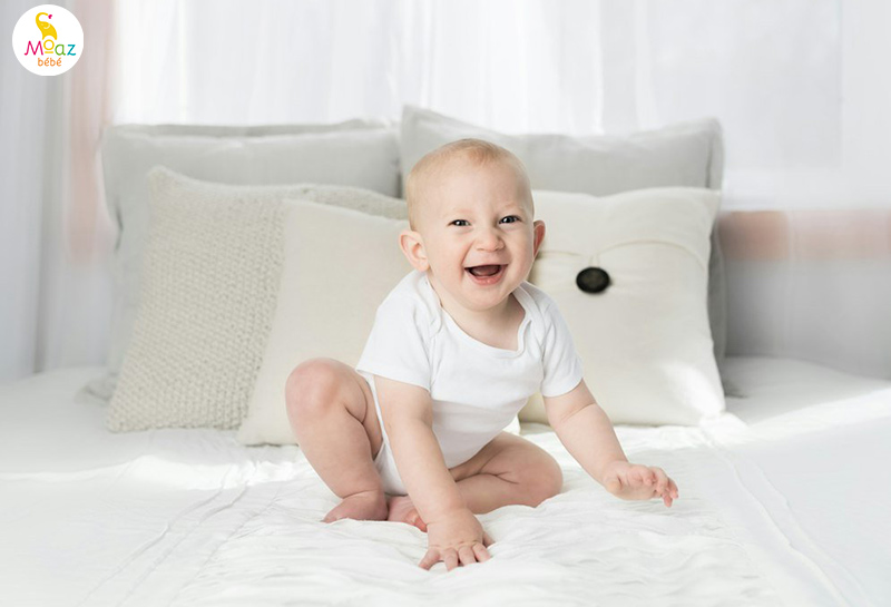 Cách giúp bé 7 tháng phát triển kỹ năng ngồiv
