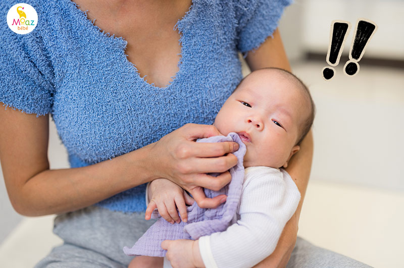 Trẻ sơ sinh ọc sữa lên mũi có sao không? Cách xử lý hiệu quả 3 Cách xử lý khi trẻ sơ sinh bị ọc sữa lên mũi